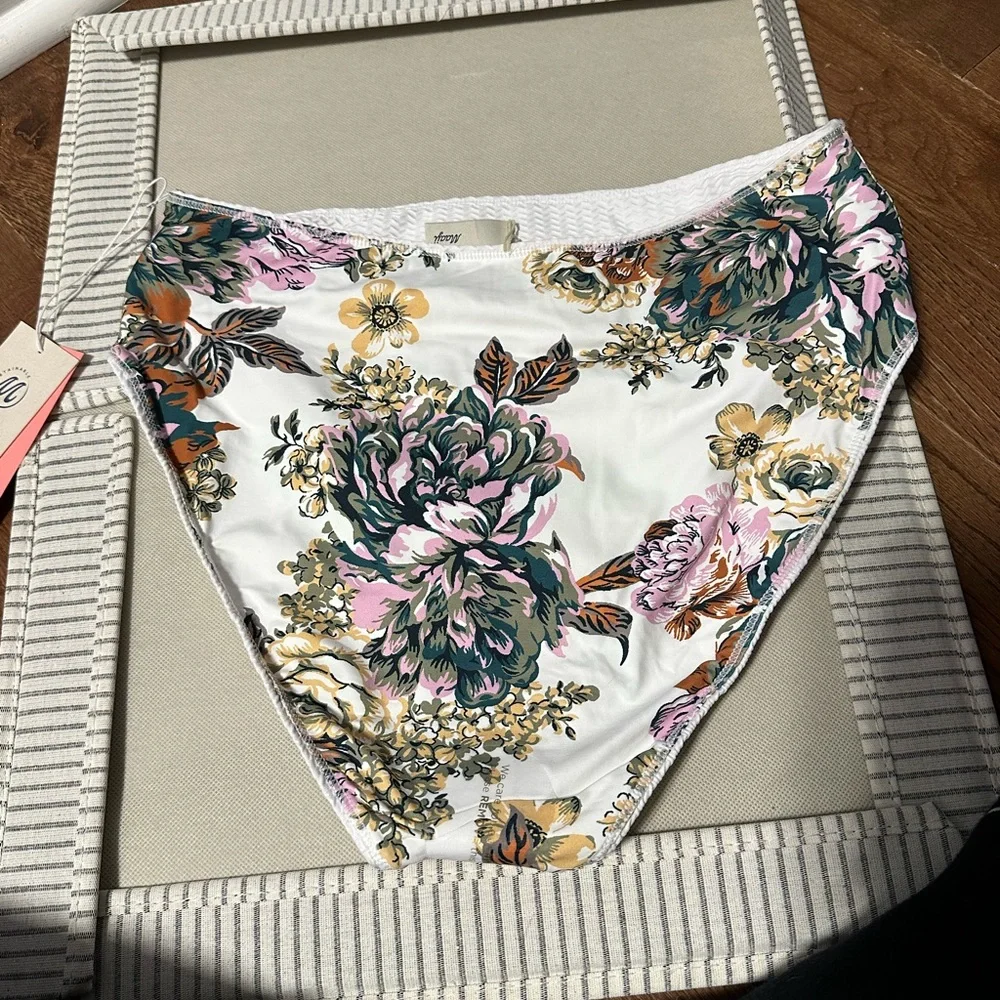 NWT Sz XXL Maaji bottom